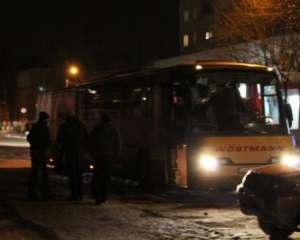 На границе Полтавской и Харьковской областей задержаны 10 автобусов, которые двигалась в направлении Харькова