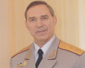 Турчинов терміново змінив керівника Антитерористичного центру