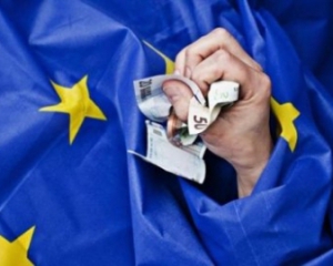 ЕС заморозил счета еще четырех человек, которые обворовывали Украины
