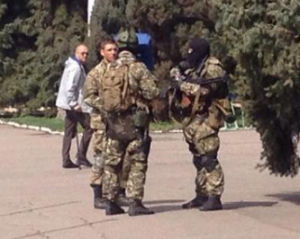 Террористам приказали отступить из Славянска