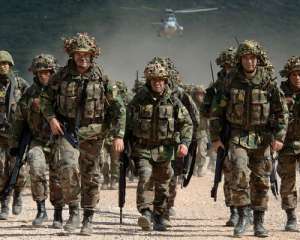 НАТО посилить військову присутність на своїх східних кордонах