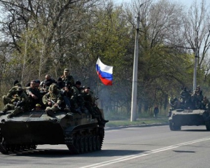 6 БМД в Славянске до сих пор ​​заблокированы экстремистами