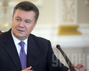 Янукович пересечет украинскую границу только с помощью России - политолог