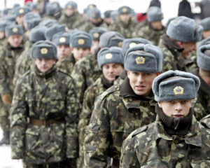 Украинские миллиардеры могли бы помочь украинской армии деньгами - эксперт