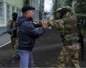 В Славянске началось преследование украиноязычных граждан