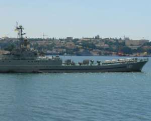 Шість українських кораблів під українськими прапорами вирушили з Криму до Одеси