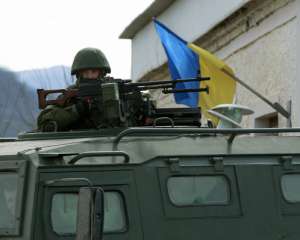 Военнослужащим, отбившим нападение агрессоров в Мариуполе, выплатили полмиллиона гривен