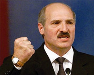 Будем делать все, чтобы Украина жила спокойно - Лукашенко