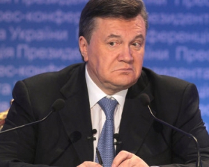 Янукович може приїхати в Україну 11 травня - Аксьонов