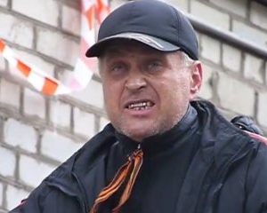 Самопровозглашенный мэр Славянска угрожает населению расстрелами