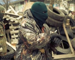 На въезде в Славянск украинские силовики уничтожили блокпост сепаратистов