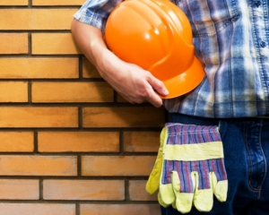 Украинцы увидят список строительных компаний-аферистов после майских праздников