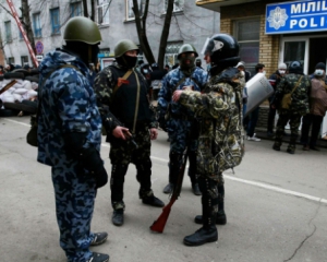 Крымские боевики прибыли в Славянск помогать местным сепаратистам
