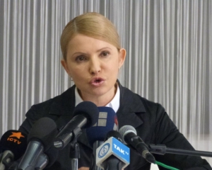 Тимошенко лякає третьою революцією у випадку її програшу на виборах