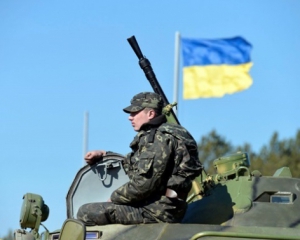 До Маріуполя українські війська стягують бойову техніку