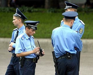 Украинская милиция должна быть реформирована в муниципальные органы правопорядка - эксперты