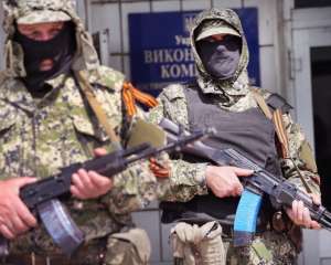 На Луганщине террористы &quot;отжимают&quot; машины в автодиллеров