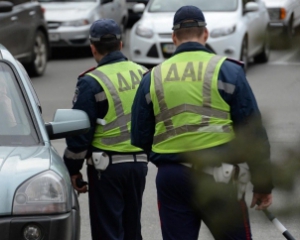 Столичные гаишники опять собирают взятки с автомобилистов