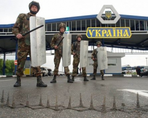 В 10 км от украинской границы российских войск нет - пограничники