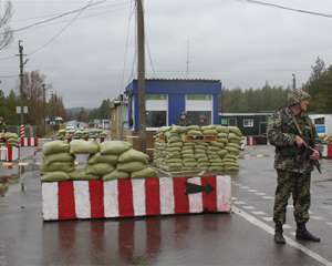 Луганских пограничников, которые отбились от боевиков, окружили снайперы