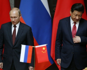 Росії &quot;світять&quot; велетенські збитки від газового контракту з Китаєм - Нємцов