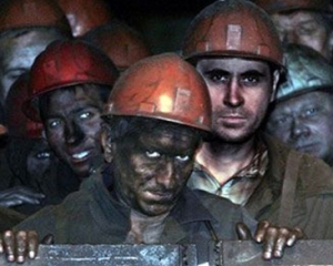 Донецкие шахтеры рубят сук, на котором сидят, бастуя против &quot;киевской хунты&quot;