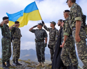 Українські військові відбили свою частину в Луганську