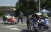 Мародери ДНР, обікравши супермаркет в Донецьку, залишили продуктові візки на кладовищі