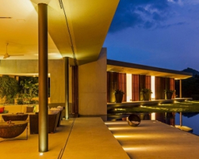 Прозорі стіни та фантастичний басейн - розкішний маєток в Колумбії