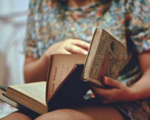 Украинцы читают книжки чаще, чем россияне - исследование