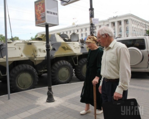 Росіяни підігнали військову техніку до кордону Криму і Херсонщини