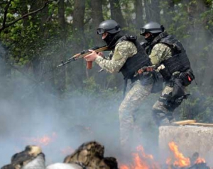 Зі Слов&#039;янська в Краматорськ намагаються прорватися дві колони терористів