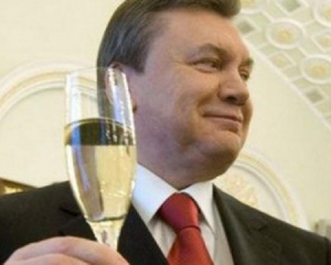 &quot;Российский пенсионер&quot; Янукович празднует свой ​​день рождения в Сочи