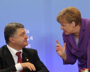 Меркель пожаловалась Порошенко, что боевики препятствуют работе ОБСЕ