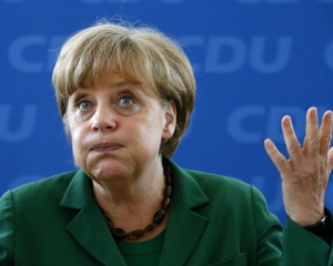 &quot;Дякую, пані Ріббентроп&quot; - у мережі тролять Меркель