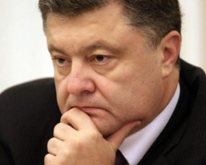 Порошенко приказал прекратить бои возле места падения "Боинга"