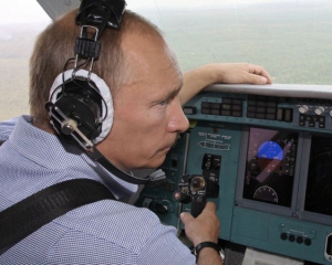 Путина с самолетом подставили военные - эксперт