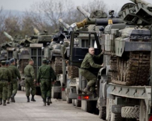 Украинских силовиков атаковали 7 русских танков