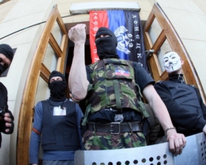 Стрелков ввел в Донецке осадное положение