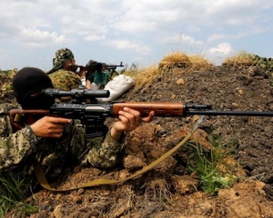 Боевики, радостно крича, обстреляли село на Донбассе
