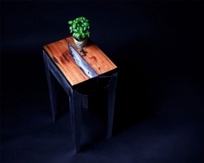 Израильский дизайнер создал стильную мебель из дерева и алюминия