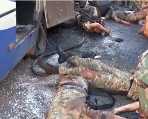 В сети появилось видео последствий обстрела бойцов &quot;Правого сектора&quot; на въезде в Донецк