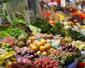 У Криму просять Росію зняти обмеження на продукти з України