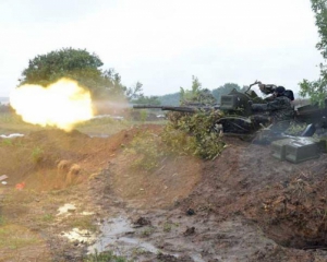 За добу Україна втратила в зоні АТО 9 військових