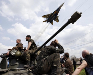 Силы АТО продолжают наступление: уничтожено российские &quot;Грады&quot; и танки террористов