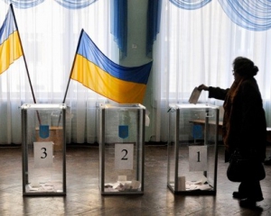Яценюк призывает идти на выборы &quot;объединенным фронтом&quot;