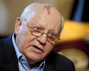 &quot;Мы можем выйти на страшное побоище в Европе, этого нельзя допустить&quot; - Горбачев просит Россию остановиться