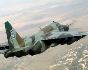 Самолеты ВВС Украины нанесли ракетно-бомбовый удар по террористам - СМИ