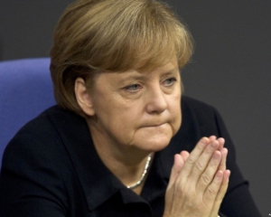 Европа не может принять поведение России - Меркель за новые санкции против РФ