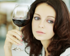 Строгие диеты приводят к развитию алкоголизма